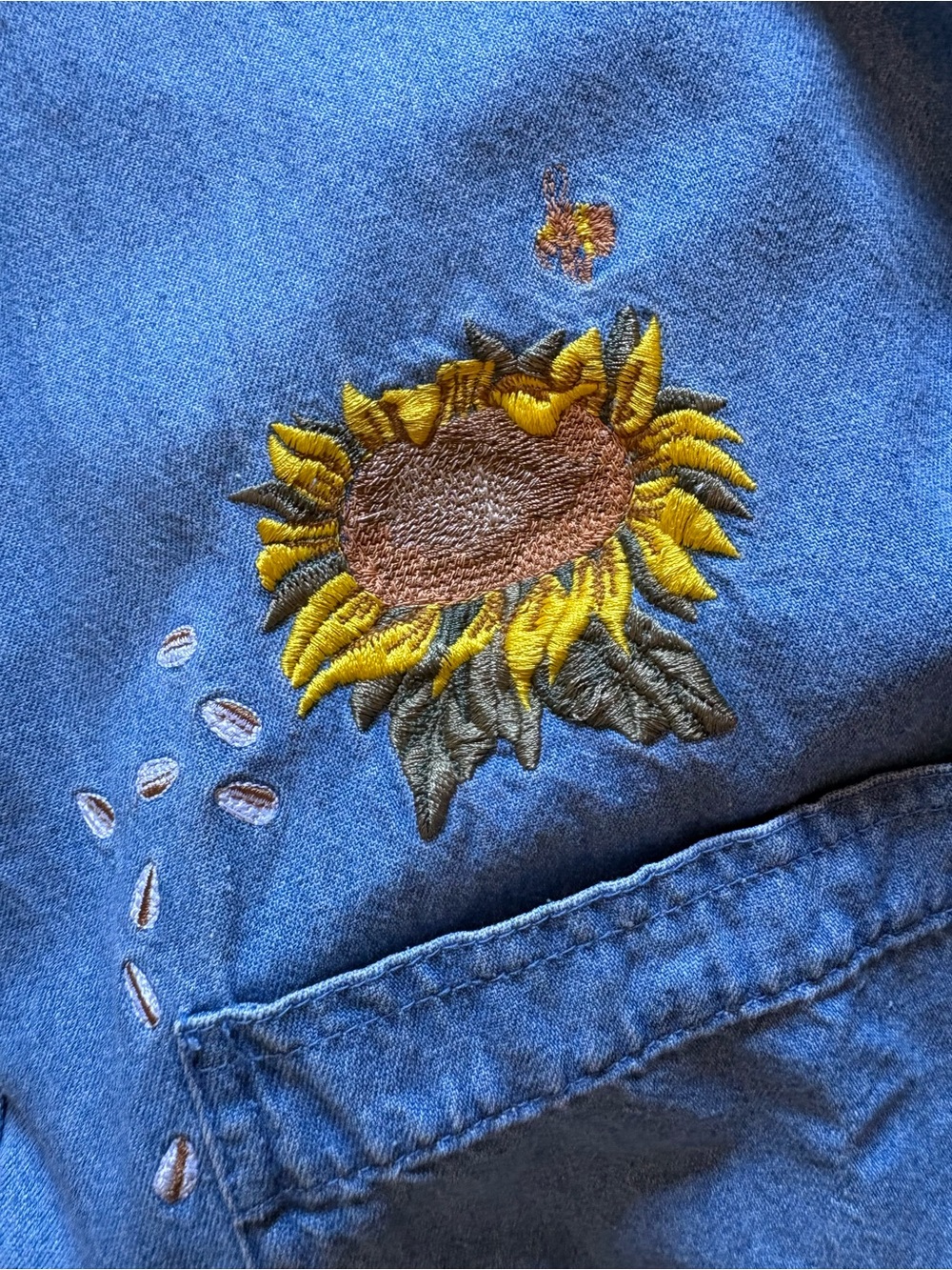 Vintage Marjolein Bastin Button-Down Shirt with Sunflower art embroidered bee - Picture 5 of 5